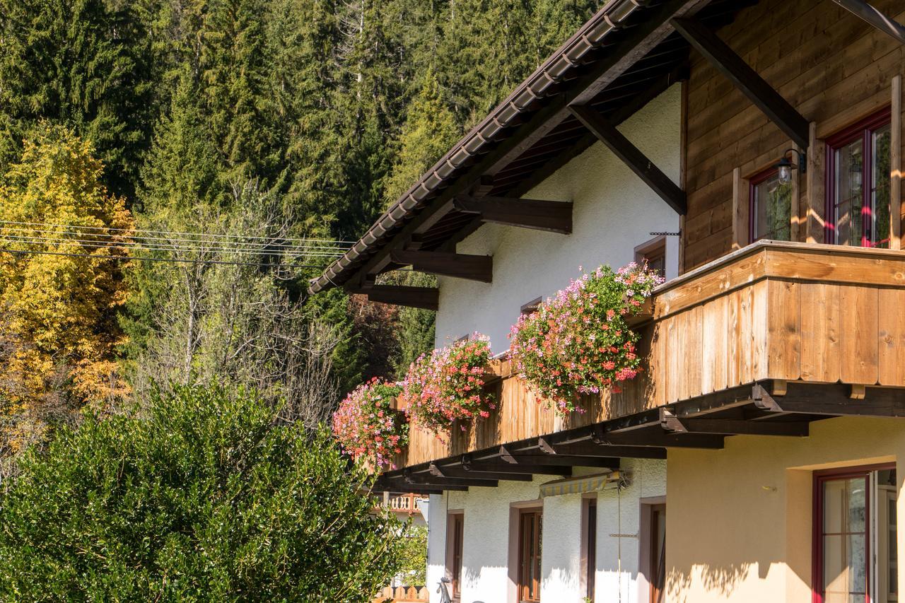 Landhaus Rauth Appartement Leutasch Buitenkant foto